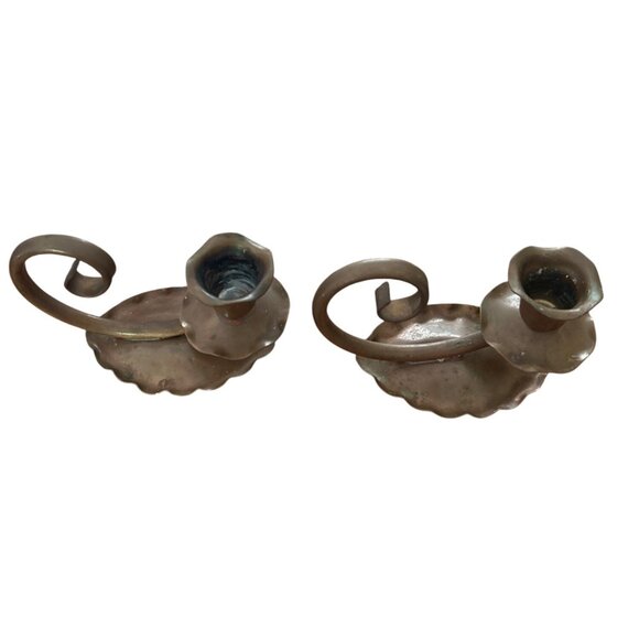 Vtg Gregorian Copper Chamberstick Candle Holders Scroll Handle & Scalloped Base - Picture 1 of 9
